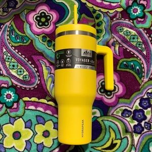 Minion Yellow / Lemon Yellow Hydrapeak 40 oz Tumbler Voyager